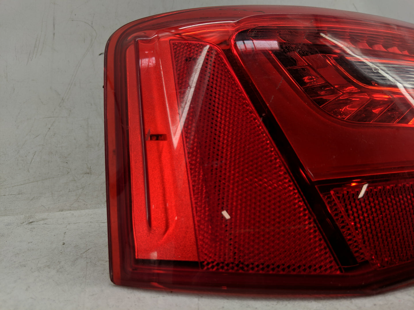 2013-2015 Audi S6 Tail Light Assembly Driver Left OEM P/N:4G5 945 095 B Fits Fits 2012 2013 2014 2015 OEM Used Auto Parts - 