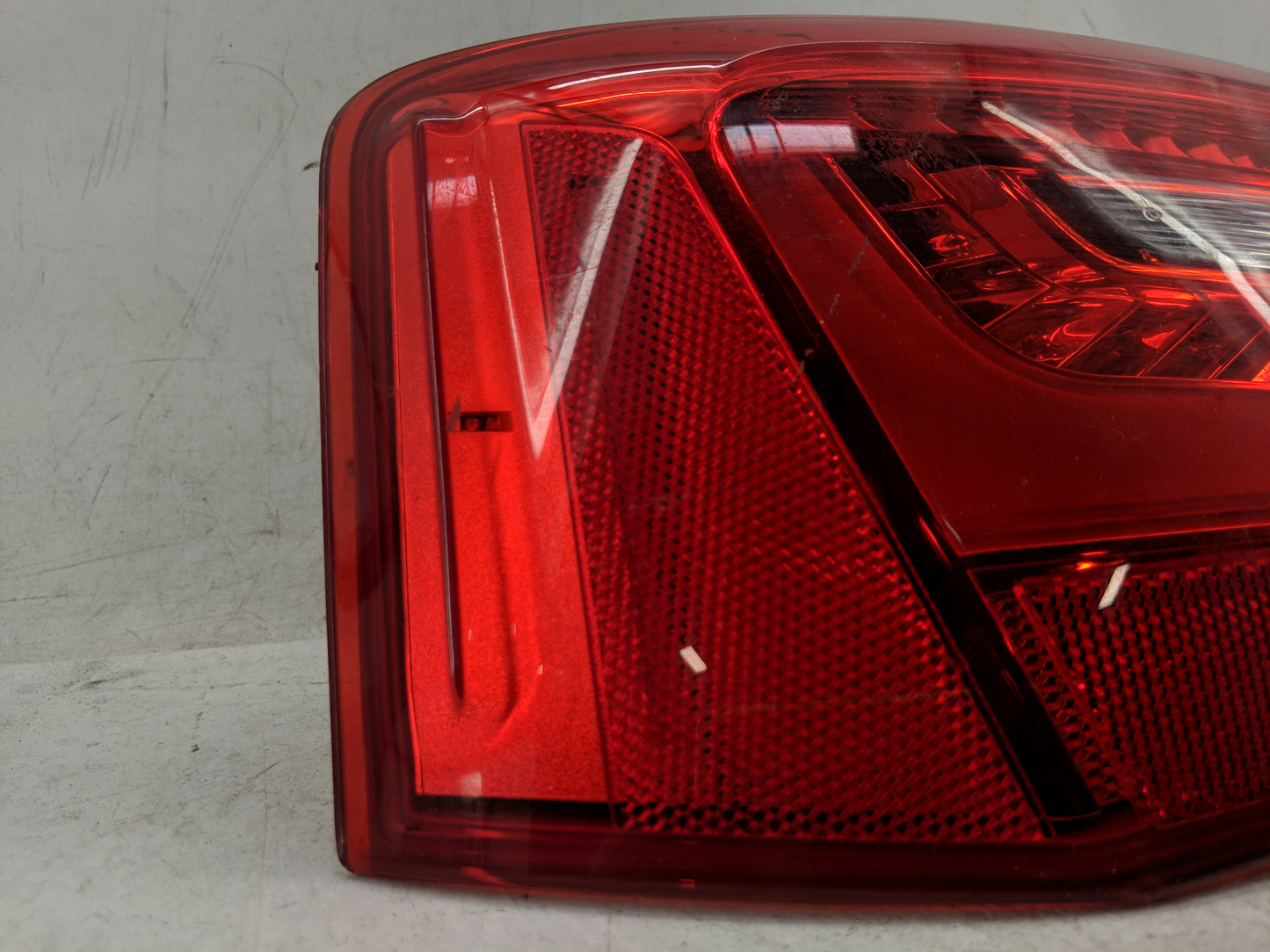 2013-2015 Audi S6 Tail Light Assembly Driver Left OEM P/N:4G5 945 095 B Fits Fits 2012 2013 2014 2015 OEM Used Auto Parts - 