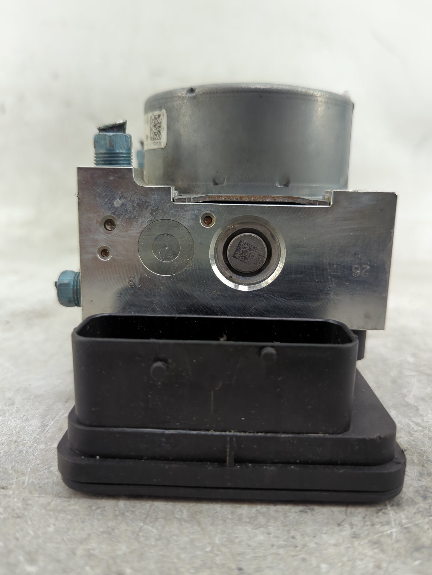 2014-2016 Bmw 228i ABS Pump Control Module Replacement P/N:3451-6870418-01 10.0220-0517.4 Fits OEM Used Auto Parts - Oemused