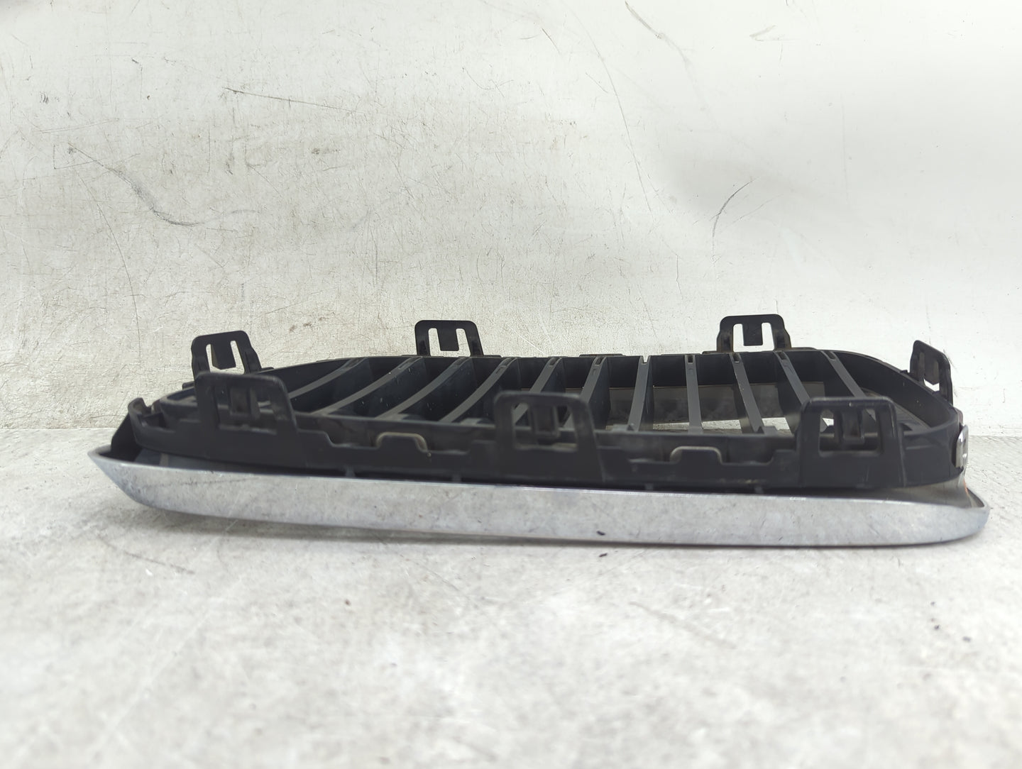 2014-2016 Bmw 228i Front Grille Bumper Not Included - Oemusedautoparts1.com