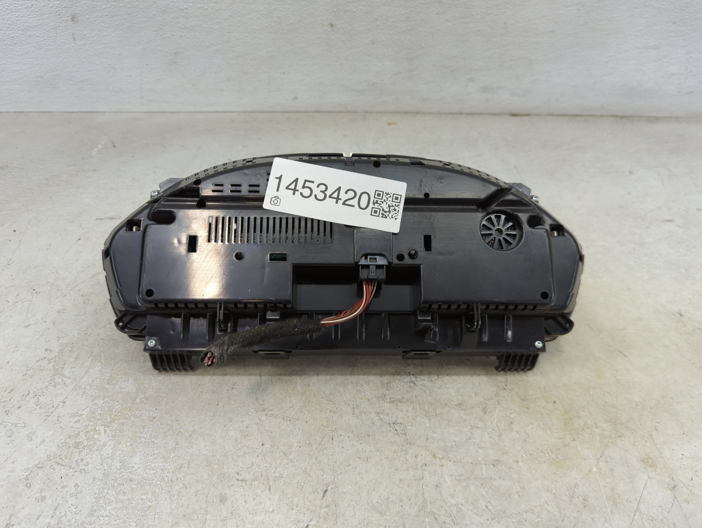 2015-2016 Bmw 320 Instrument Cluster Speedometer Gauges P/N:9232894 9379911-01 Miles:122K Fits OEM Used Auto Parts - Oemused