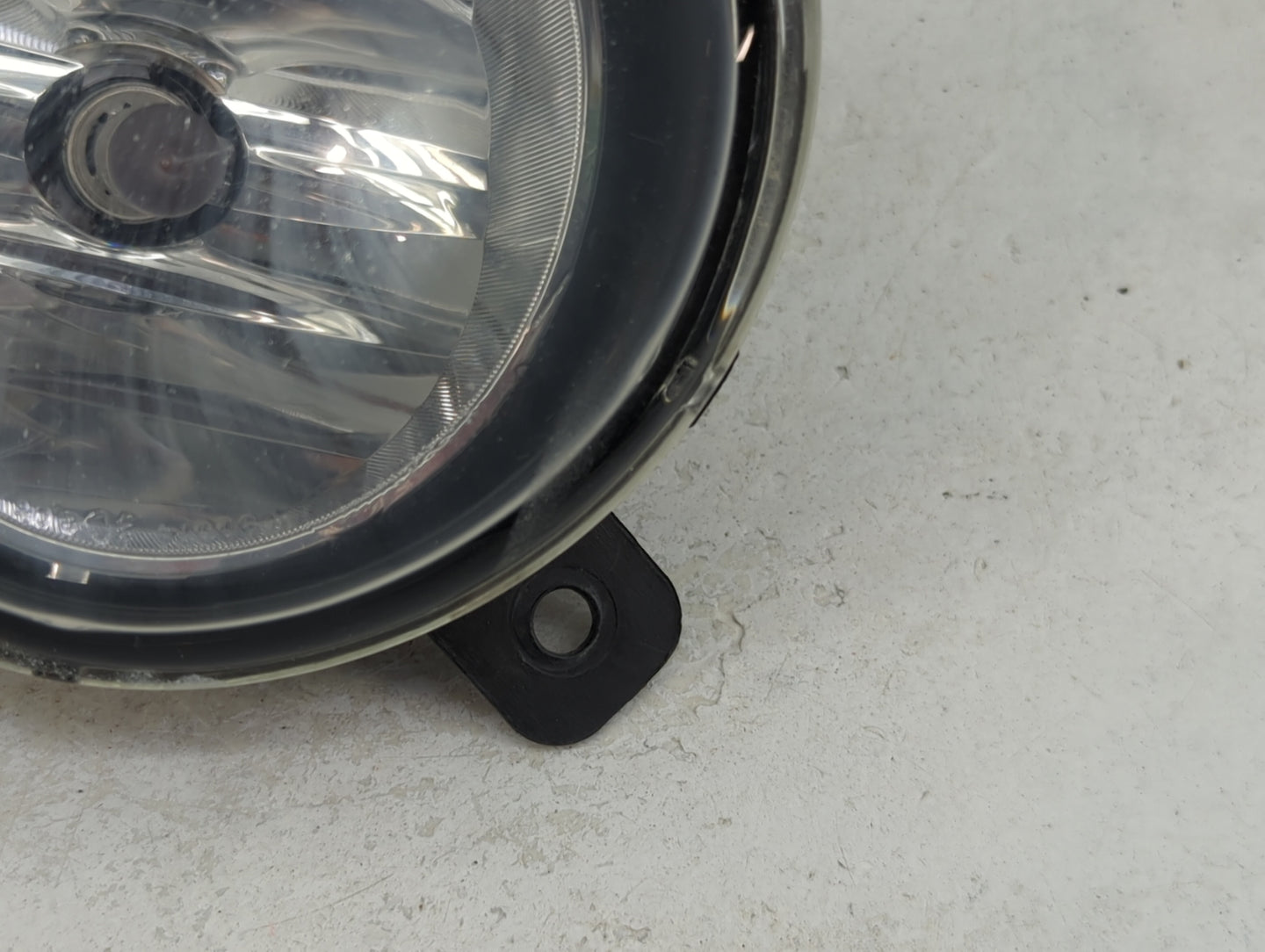 Bmw 320 Driver Left Oem Fog Light Lamp Black - Oemusedautoparts1.com
