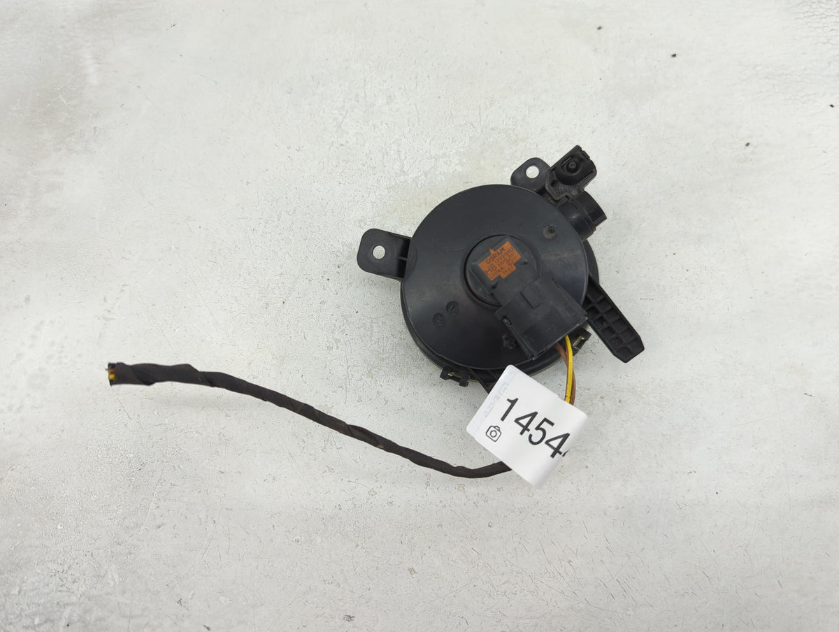 Bmw 320 Driver Left Oem Fog Light Lamp Black - Oemusedautoparts1.com