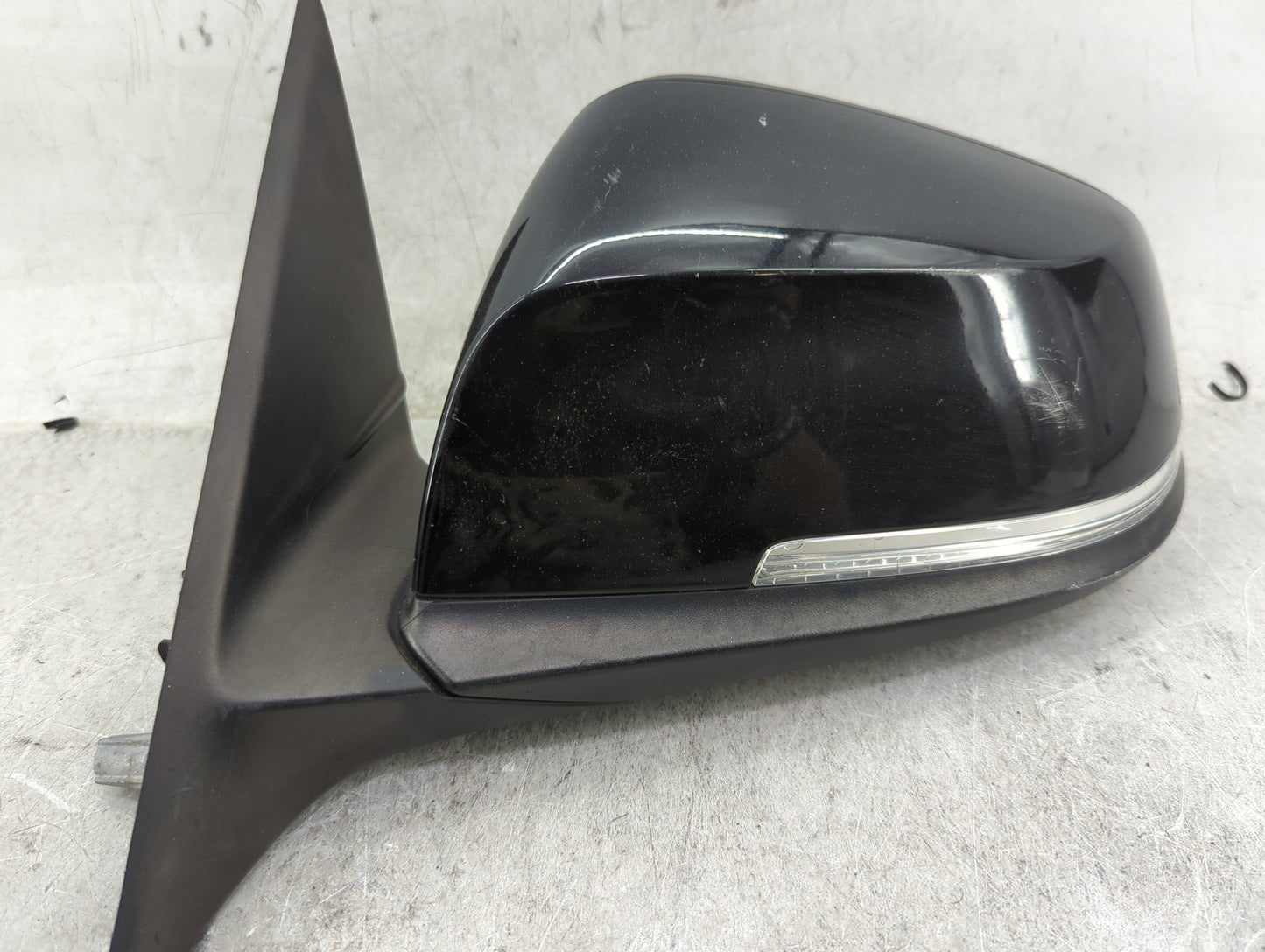 2013-2018 Bmw 320 Driver Side View Mirror - Left Door Mirror OEM Used - Oemusedautoparts1.com