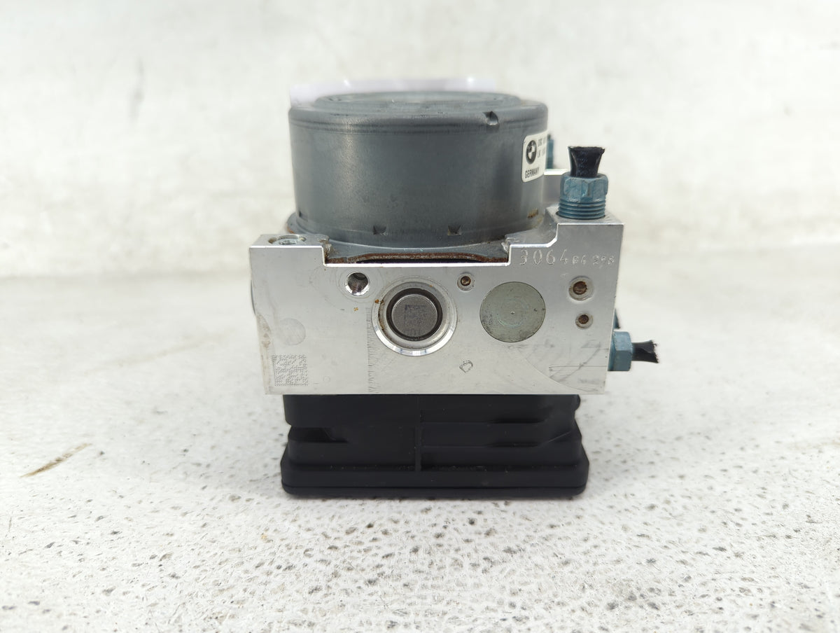 2014-2018 Bmw 320 Anti-Lock Brake ABS Pump Module Actuator OEM P/N:3451-6870418-01 10.0220-0517.4 Fits OEM Used Auto Parts -
