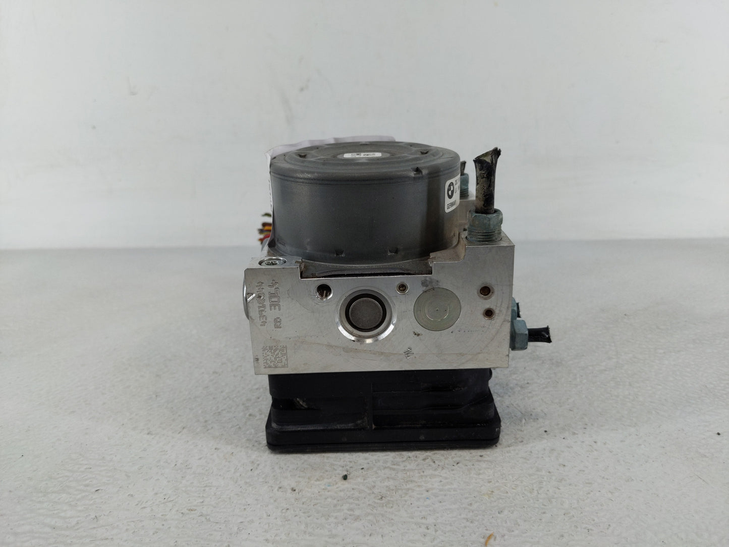 2014-2018 Bmw 320i ABS Pump Control Module Replacement P/N:3451-6881172-01 Fits Fits 2014 2015 2016 2017 2018 2019 2020 2021