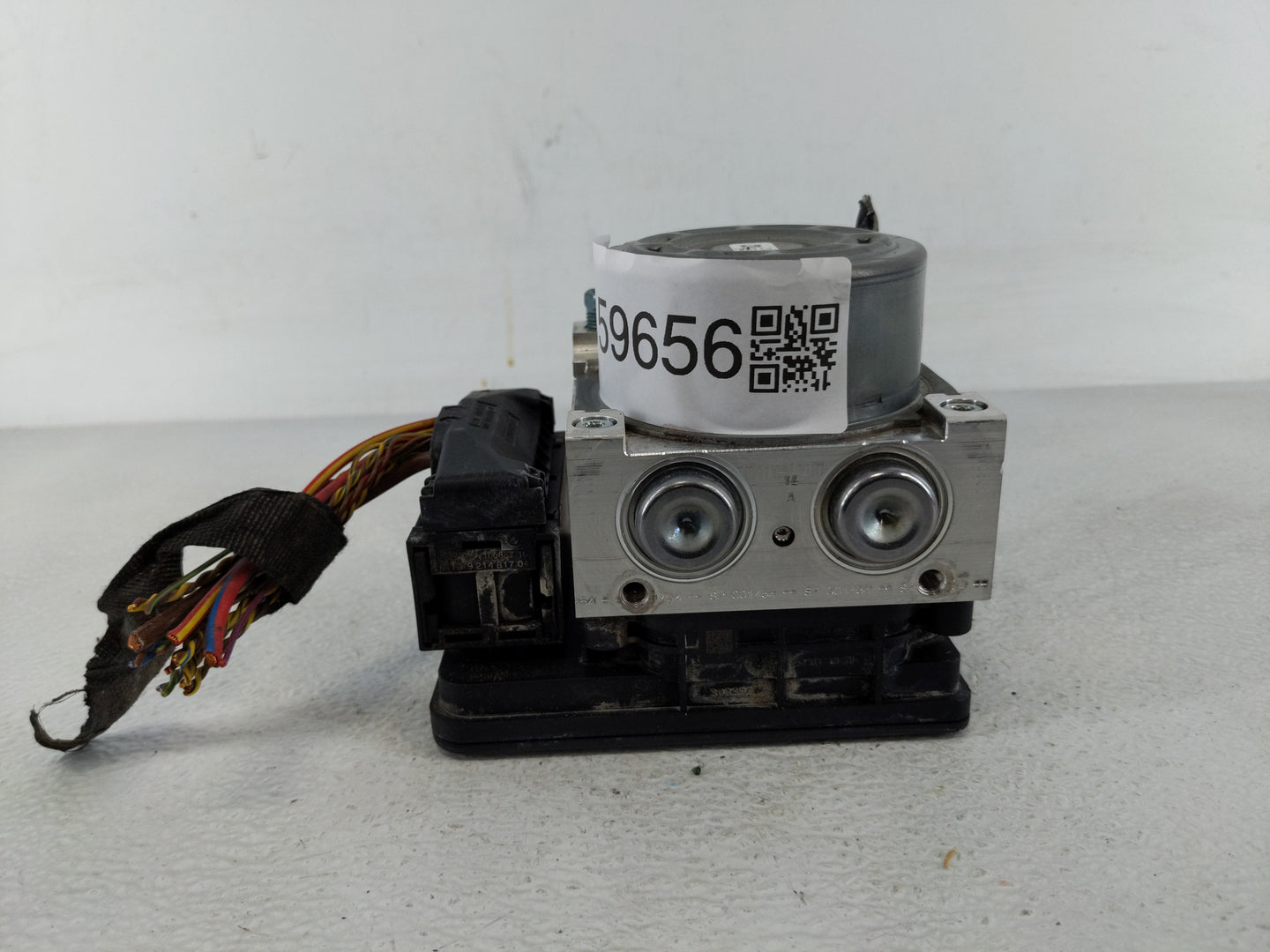 2014-2018 Bmw 320i ABS Pump Control Module Replacement P/N:3451-6881172-01 Fits Fits 2014 2015 2016 2017 2018 2019 2020 2021