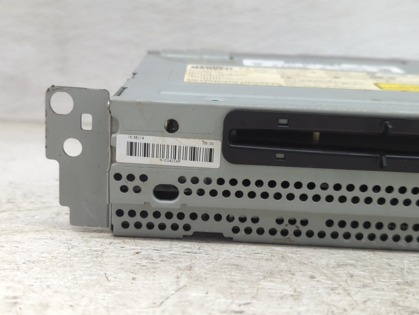 2014-2015 Bmw 320i Radio AM FM Cd Player Receiver Replacement P/N:9365839 503551171936, F020-14-07-502 Fits Fits 2014 2015 2
