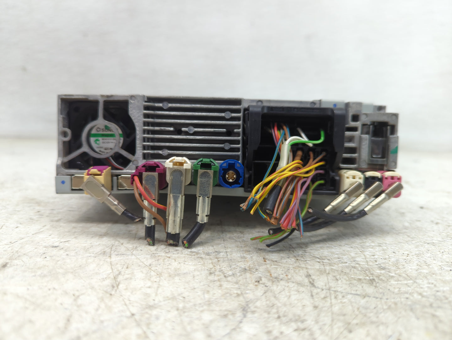 2014-2015 Bmw 320i Radio AM FM Cd Player Receiver Replacement P/N:9365839 503551171936, F020-14-07-502 Fits Fits 2014 2015 2