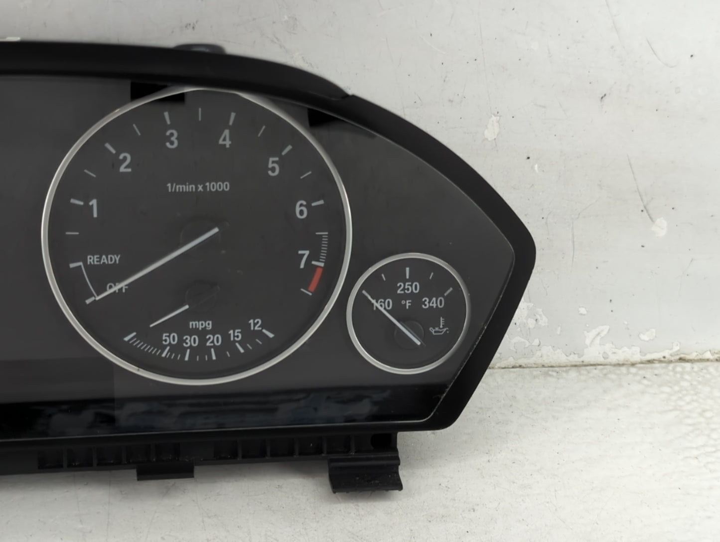2015-2016 Bmw 320i Instrument Cluster Speedometer Gauges P/N:9232894 9365885-01 Miles:69K Fits OEM Used Auto Parts - Oemused
