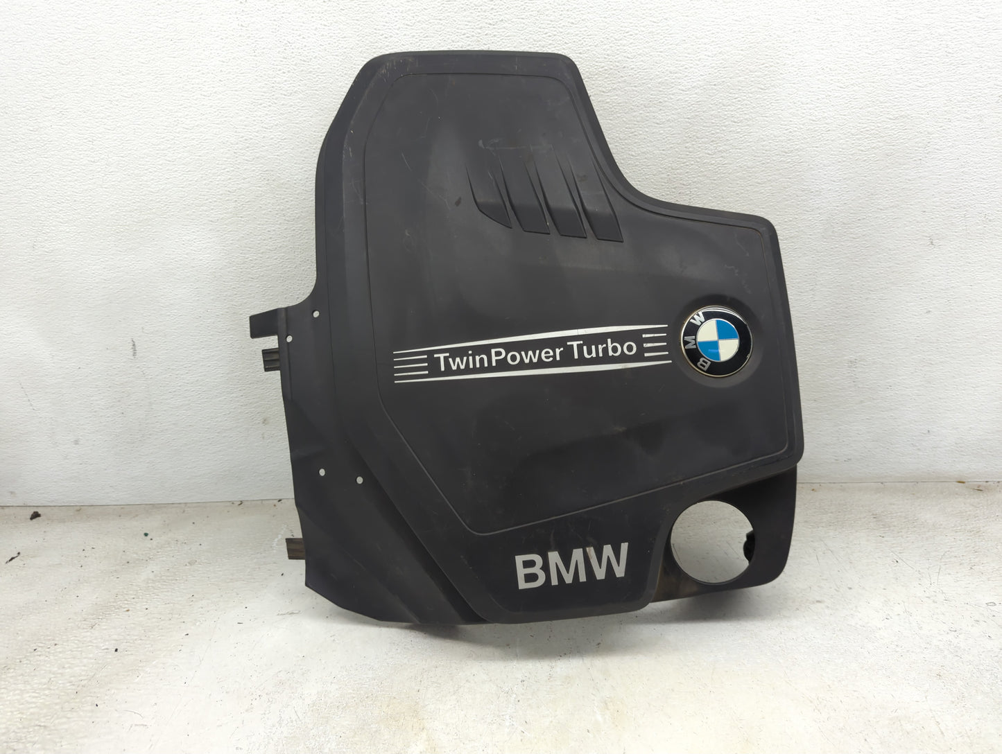 2015 Bmw 320i Engine Cover 1453234 - Oemusedautoparts1.com
