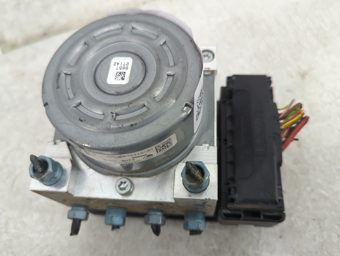 2014-2018 Bmw 320i ABS Pump Control Module Replacement P/N:3451-6870418-01 10.0220-0517.4 Fits OEM Used Auto Parts - Oemused