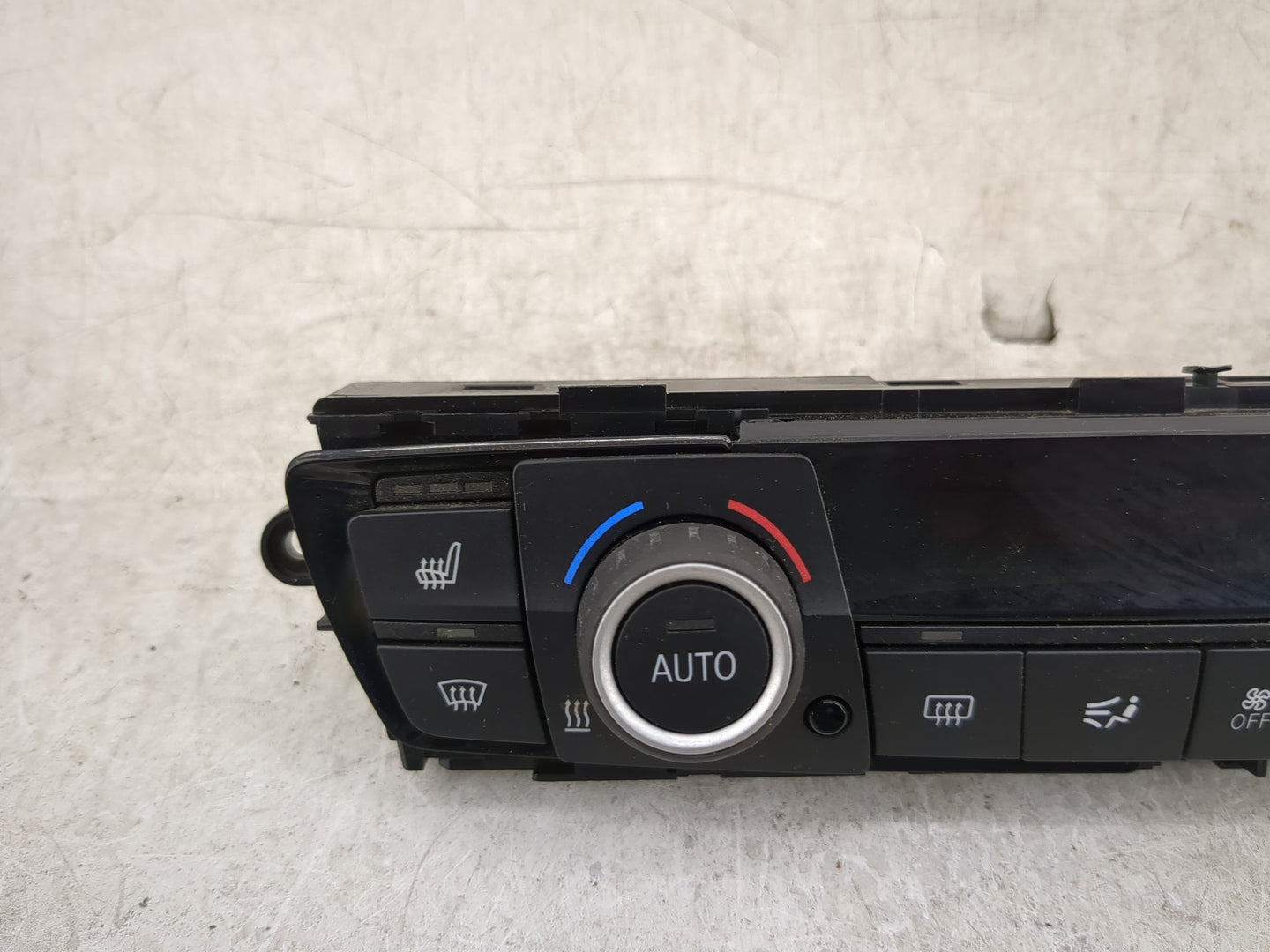 2014-2015 Bmw 320i Climate Control Module Temperature AC/Heater Replacement Fits Fits 2014 2015 OEM Used Auto Parts - Oemuse