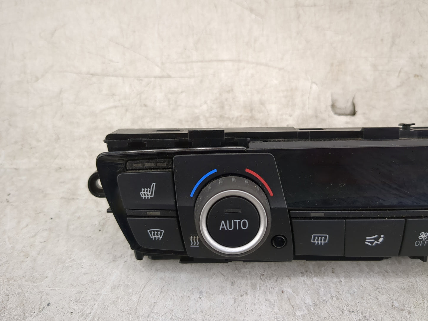2014-2015 Bmw 320i Climate Control Module Temperature AC/Heater Replacement Fits Fits 2014 2015 OEM Used Auto Parts - Oemuse
