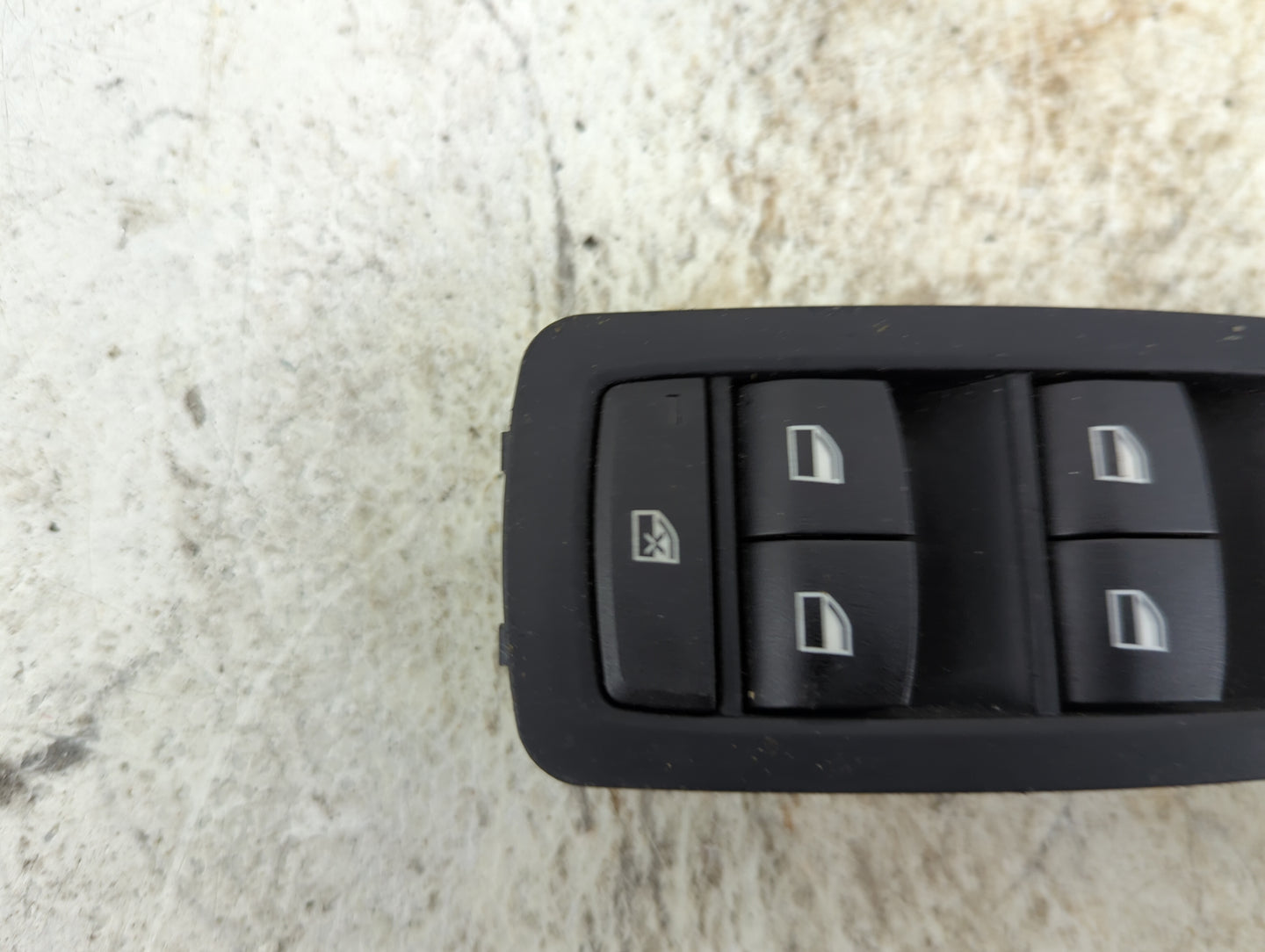 2012-2018 Bmw 320i Master Power Window Switch Replacement Driver Side Left P/N:9208109-03 Fits OEM Used Auto Parts - Oemused