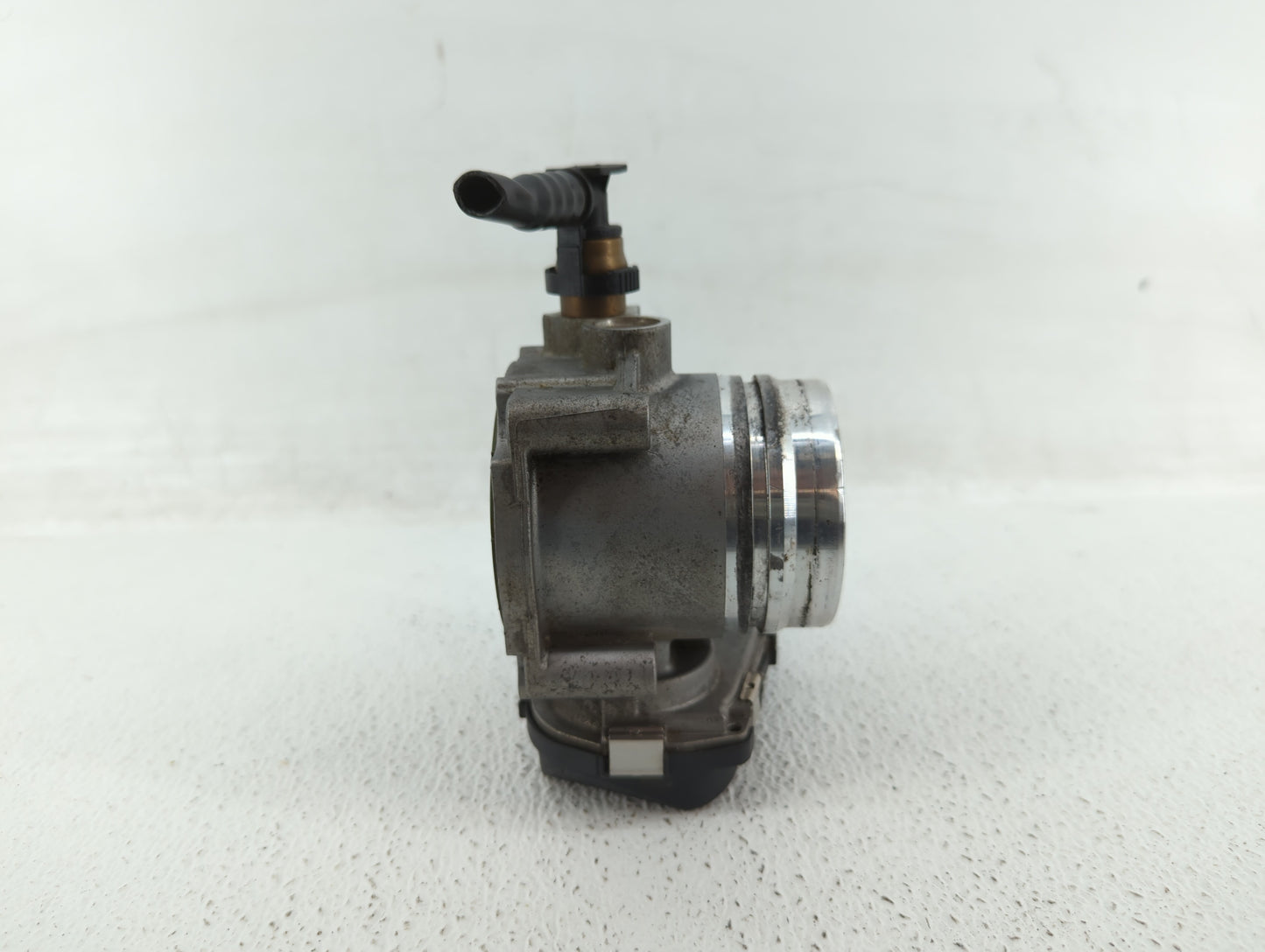 2012-2018 Bmw 320i Throttle Body P/N:1354 7588625-04 1354 7588625-03, 1354 7588625 Fits Fits 2012 2013 2014 2015 2016 2017 2