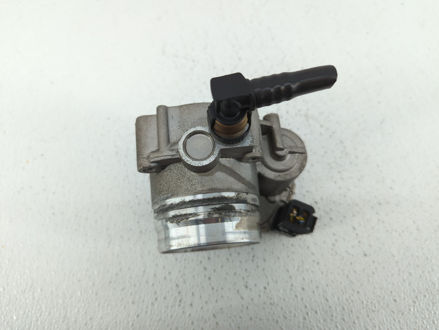 2012-2018 Bmw 320i Throttle Body P/N:1354 7588625-04 1354 7588625-03, 1354 7588625 Fits Fits 2012 2013 2014 2015 2016 2017 2