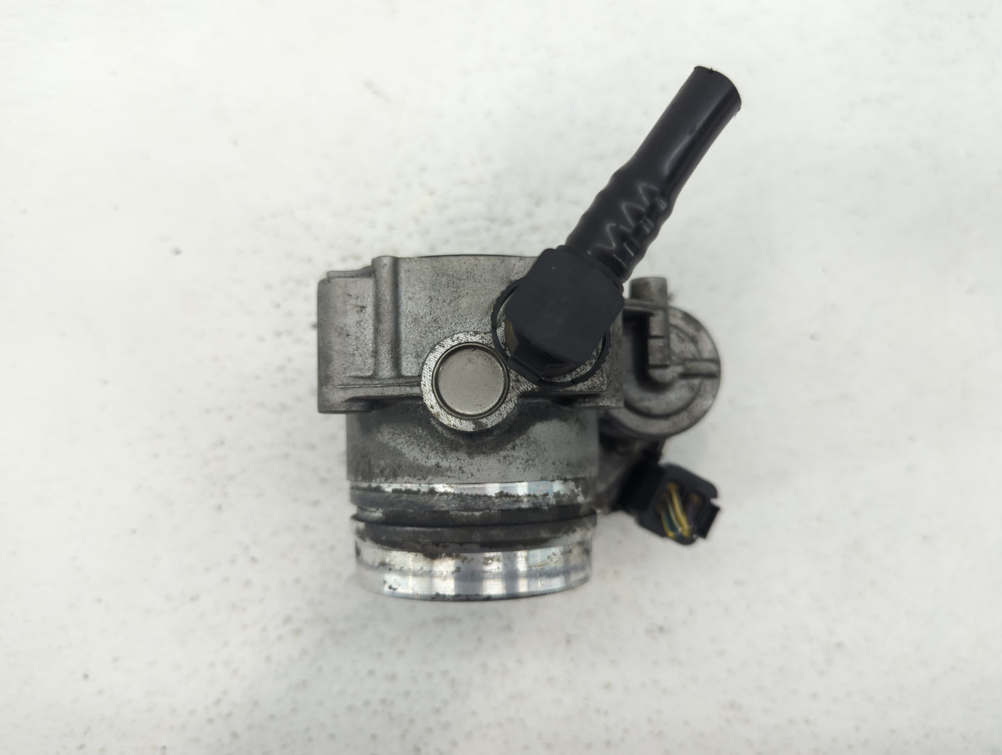 2012-2018 Bmw 320i Throttle Body P/N:1354 7588625-04 1354 7588625-03 Fits Fits 2012 2013 2014 2015 2016 2017 2018 OEM Used A