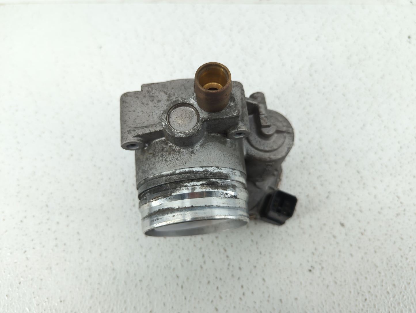 2012-2018 Bmw 320i Throttle Body P/N:1354 7588625-04 1354 7588625-03 Fits Fits 2012 2013 2014 2015 2016 2017 2018 OEM Used A