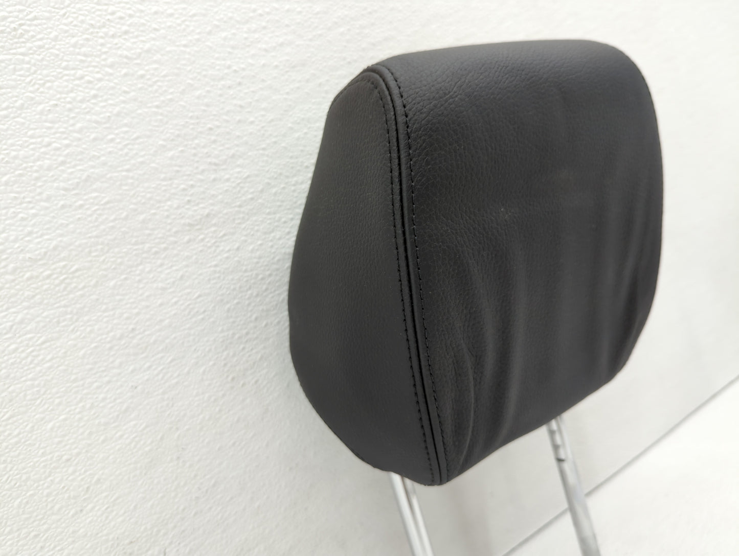 2012-2018 Bmw 320i Headrest Head Rest Front Driver Passenger Seat Black - Oemusedautoparts1.com