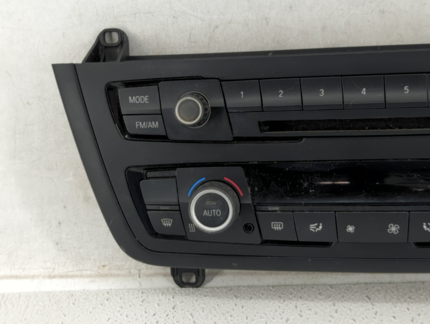 2012-2016 Bmw 320i Radio Control Panel - Oemusedautoparts1.com