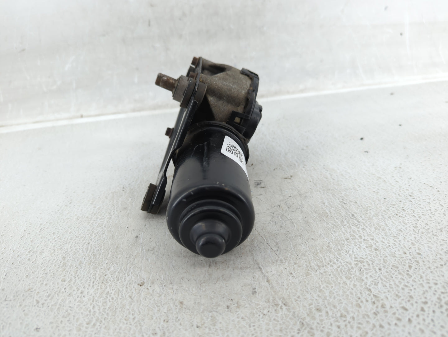 2015 Bmw 320i Front Windshield Wiper Motor Fits OEM Used Auto Parts - Oemusedautoparts1.com