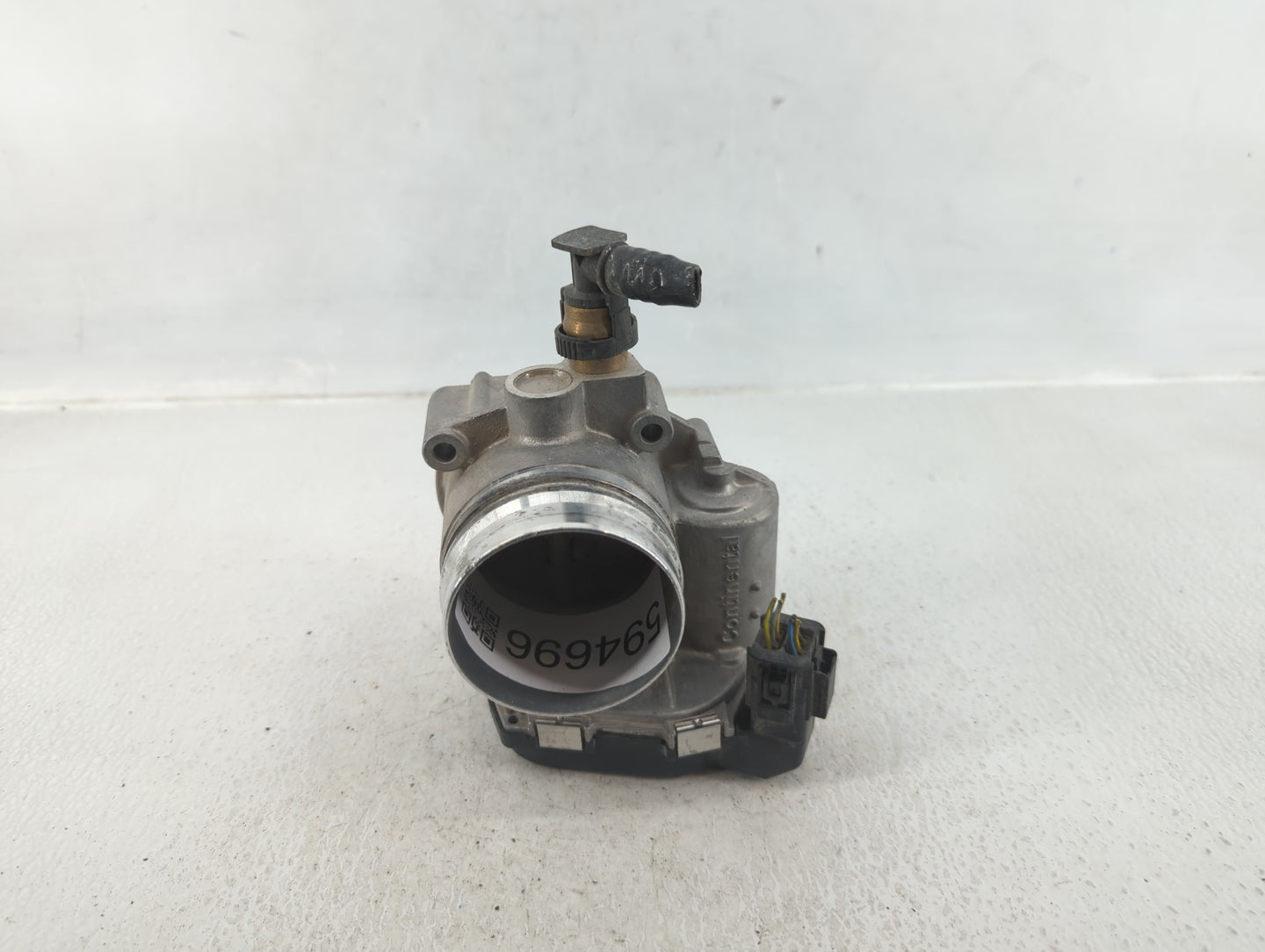 2012-2018 Bmw 320i Throttle Body P/N:1354 7588625 Fits Fits 2012 2013 2014 2015 2016 2017 2018 OEM Used Auto Parts - Oemused