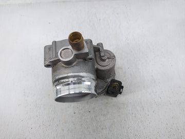 2012-2018 Bmw 320i Throttle Body P/N:A0C83786800 1354 7588625-04 Fits Fits 2012 2013 2014 2015 2016 2017 2018 OEM Used Auto Parts