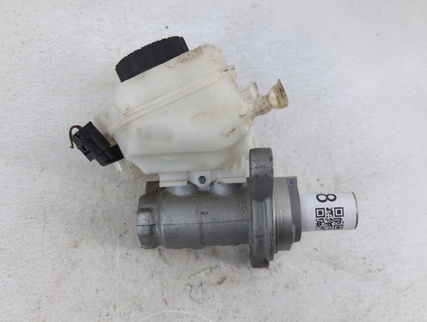 2012-2015 Bmw 320i Brake Master Cylinder - Oemusedautoparts1.com