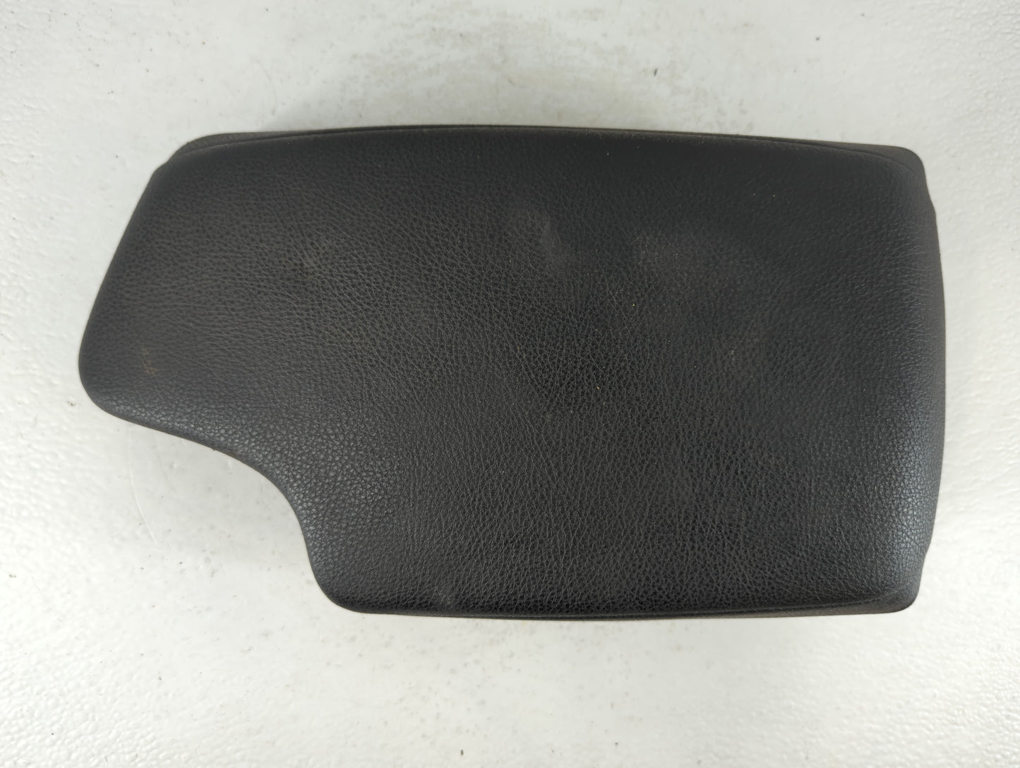 2015 Bmw 320i Center Console Armrest Cover Lid Fits OEM Used Auto Parts - Oemusedautoparts1.com