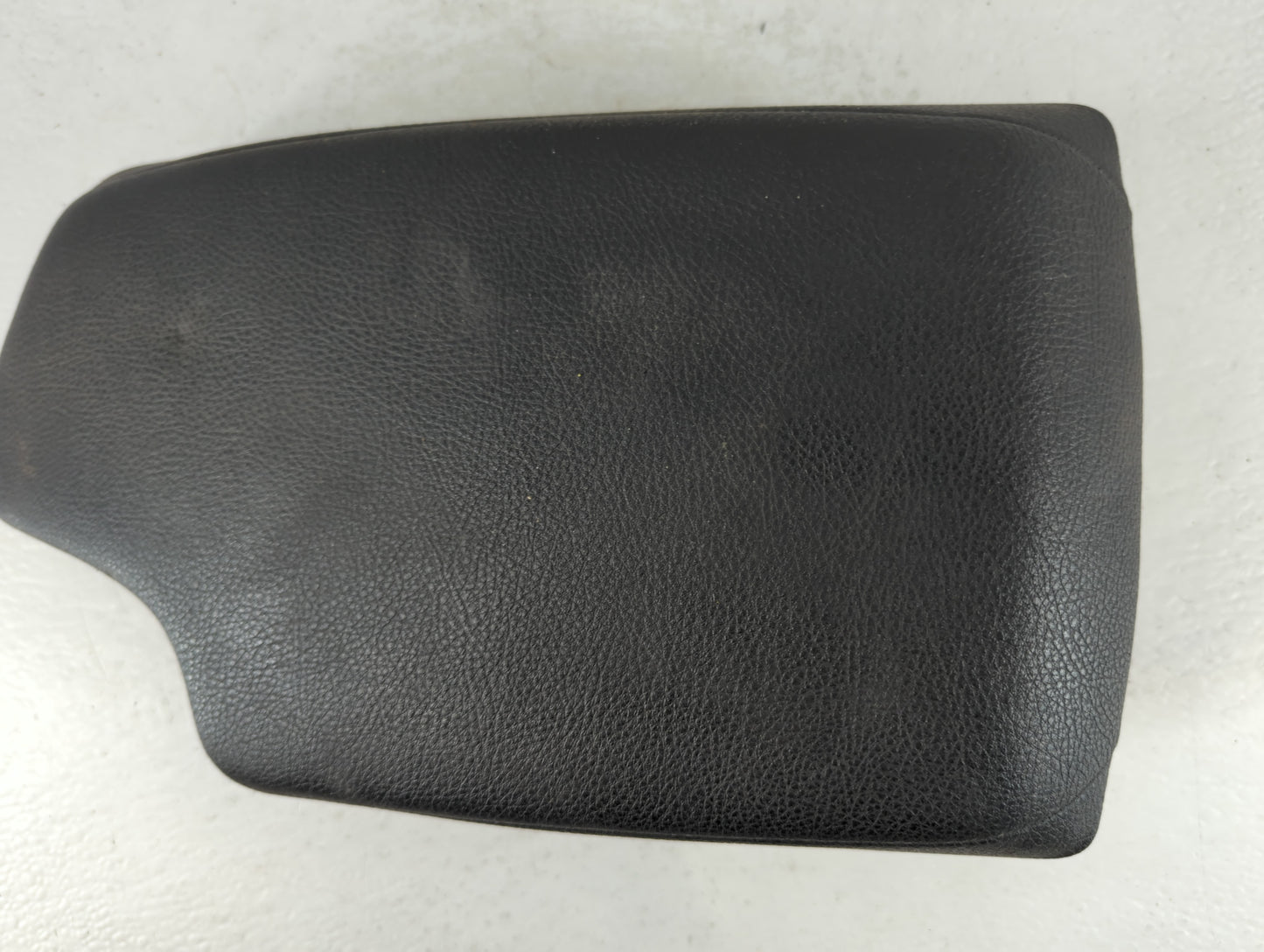 2015 Bmw 320i Center Console Armrest Cover Lid Fits OEM Used Auto Parts - Oemusedautoparts1.com