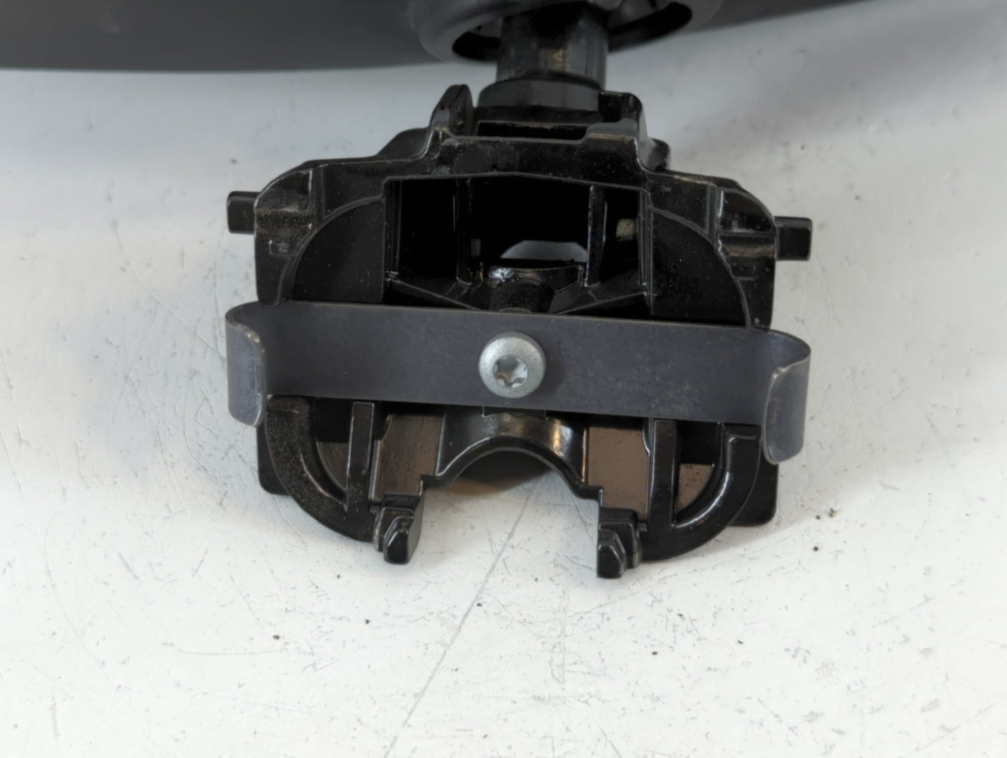 2013-2016 Bmw 320i Interior Rear View Mirror Replacement OEM P/N:1E1021222 Fits Fits 2013 2014 2015 2016 OEM Used Auto Parts