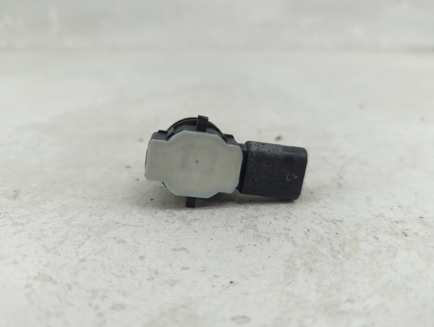 2015 Bmw 328 Front Park Assist Sensor Silver - Oemusedautoparts1.com