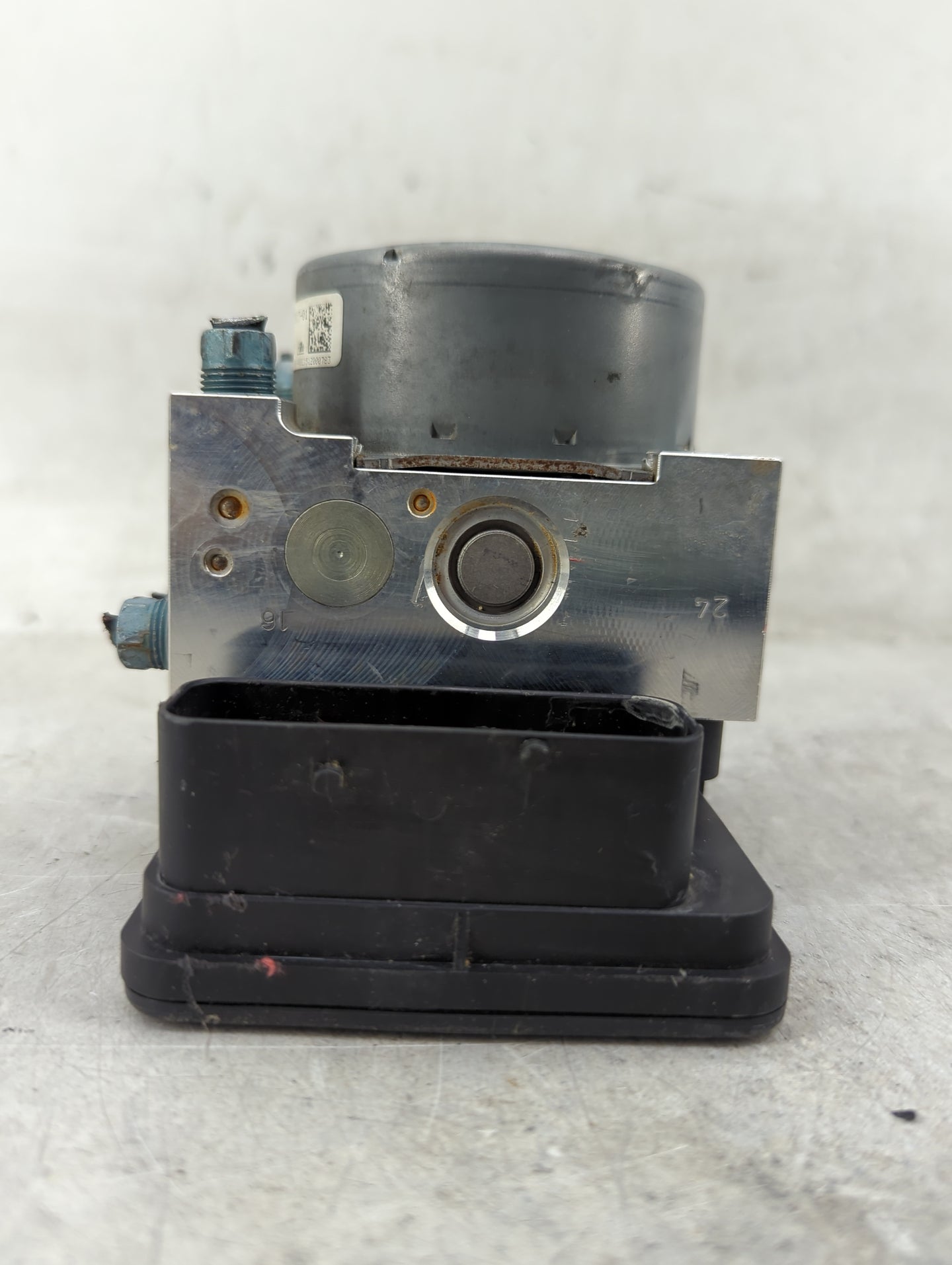 2014-2016 Bmw 328 ABS Pump Control Module Replacement P/N:3451-6875813-01 10.0220-0614.4 Fits OEM Used Auto Parts - Oemuseda