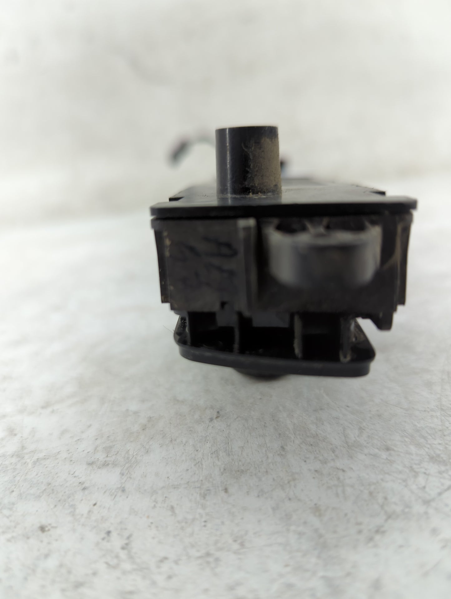 2014-2015 Bmw 328 Radio AM FM Cd Player Receiver Replacement P/N:E1063616F 6512682114 Fits Fits 2014 2015 2016 OEM Used Auto