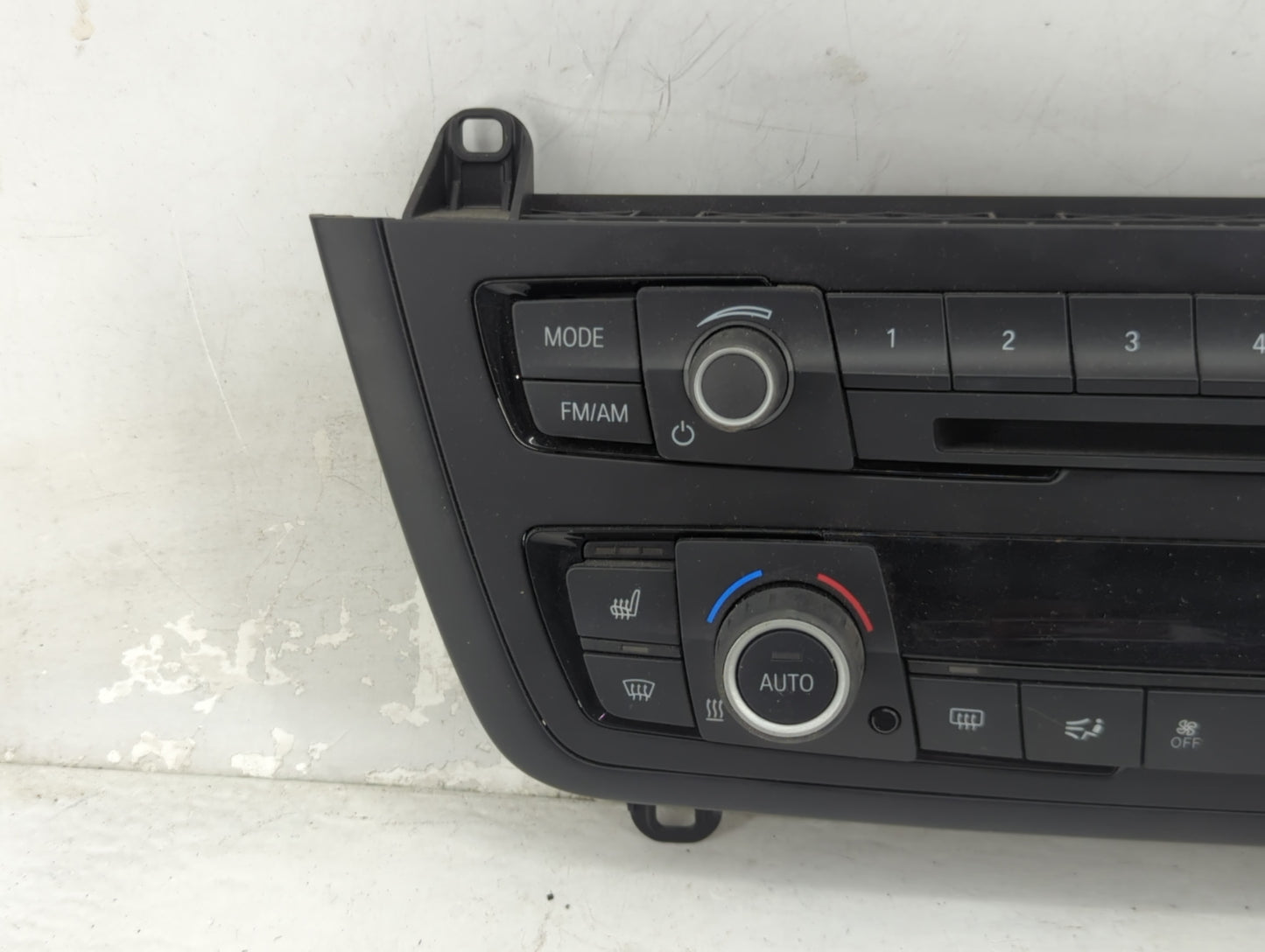 2014-2015 Bmw 328i Climate Control Module Temperature AC/Heater Replacement P/N:9348828-01 6131934882801 Fits Fits 2014 2015