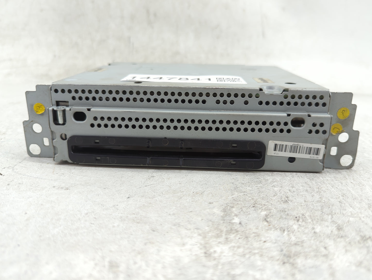 2014-2015 Bmw 328i Radio AM FM Cd Player Receiver Replacement P/N:65129381307 503551171939, 24H0NKWAP Fits Fits 2014 2015 20