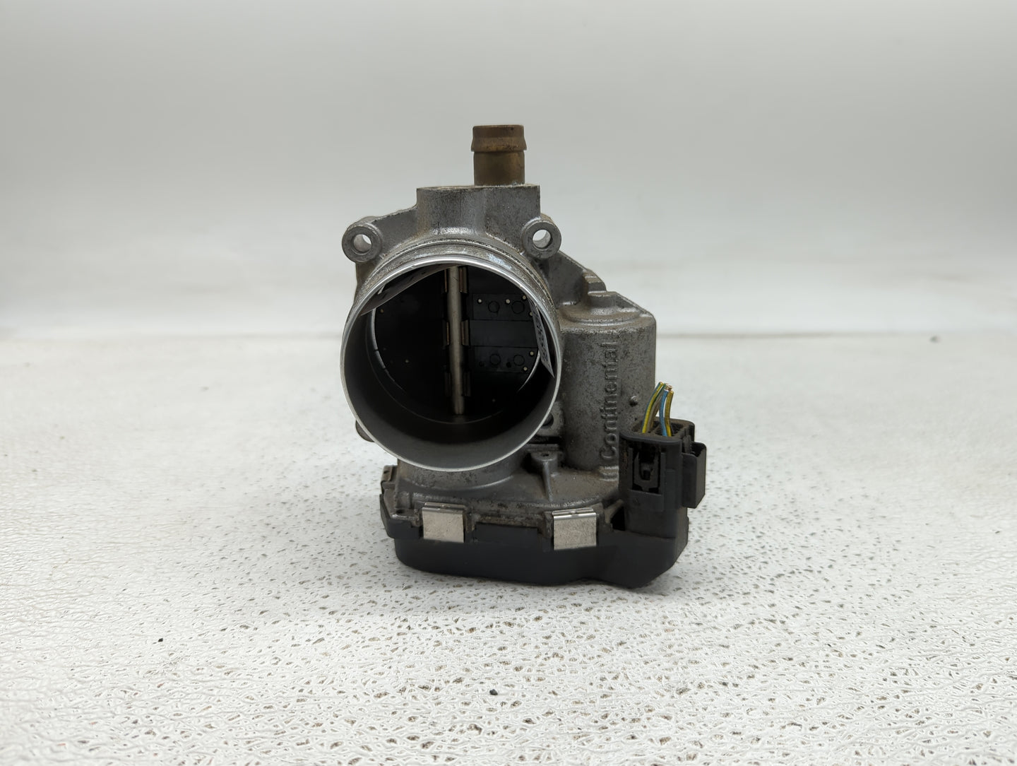 2012-2016 Bmw 328i Throttle Body P/N:7588625-04 A2C83786800 Fits Fits 2012 2013 2014 2015 2016 2017 2018 OEM Used Auto Parts