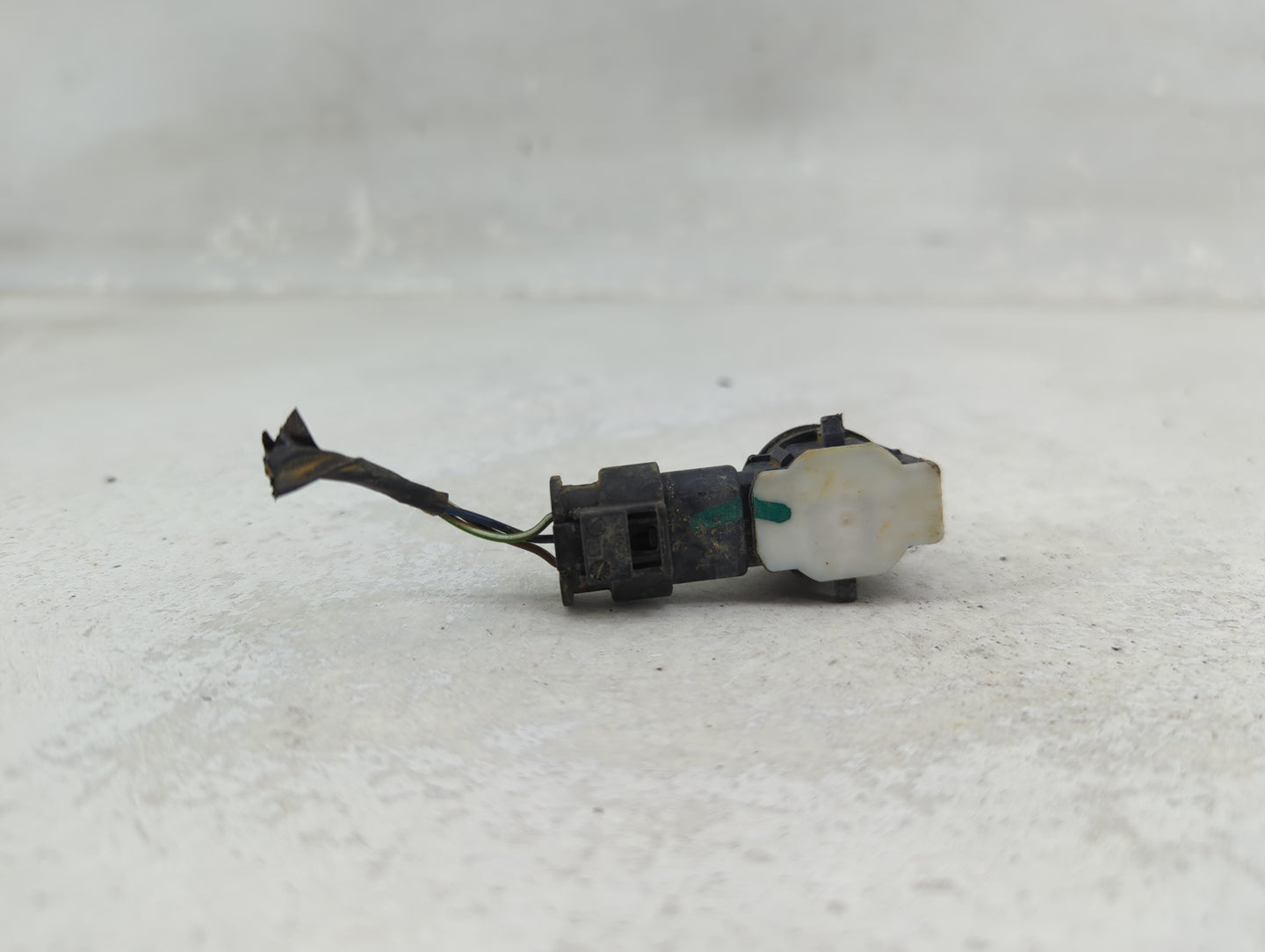 2015 Bmw 328i Front Park Assist Sensor Black - Oemusedautoparts1.com