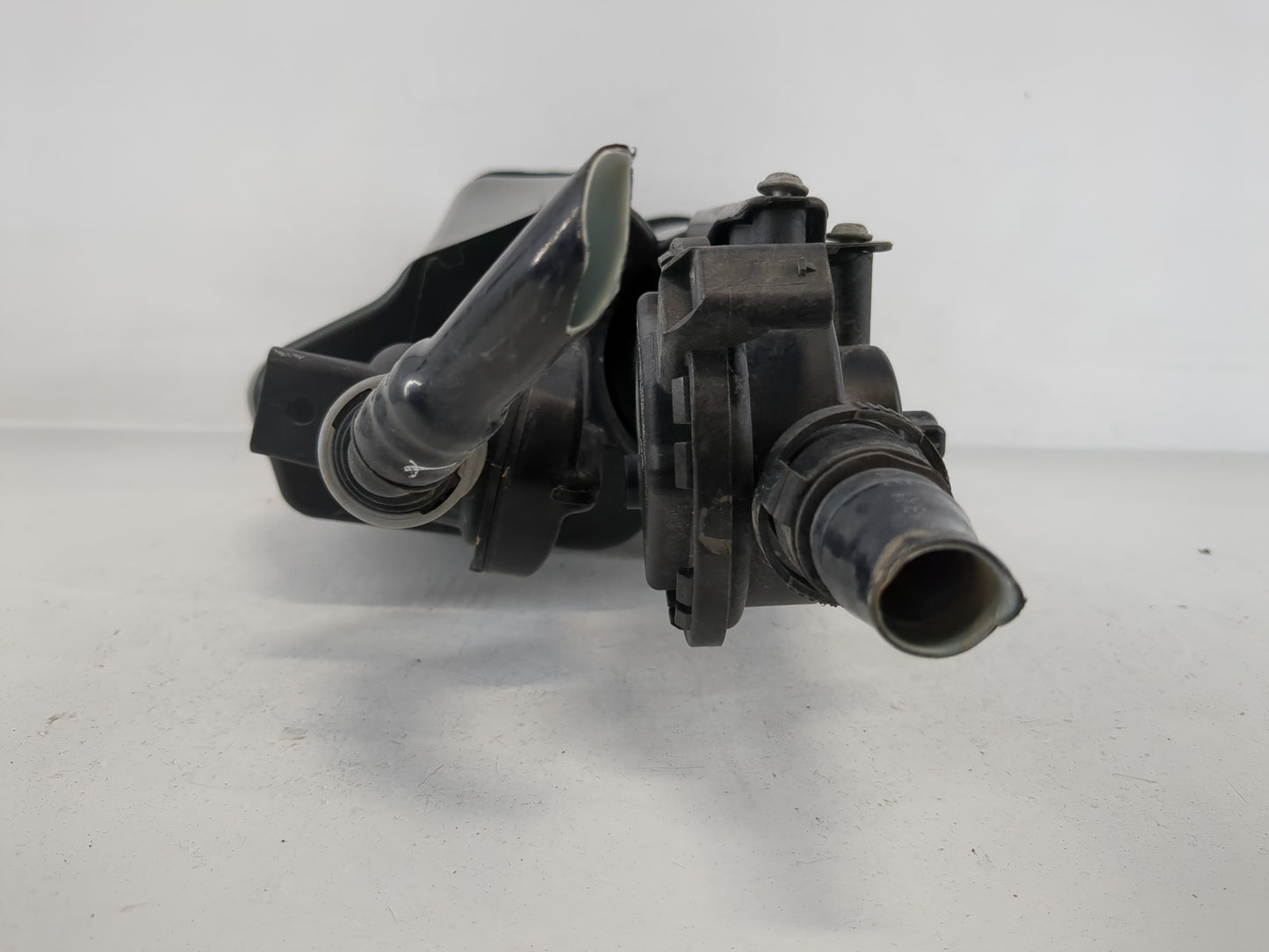 2015 Bmw 328xi Fuel Vapor Charcoal Canister - Oemusedautoparts1.com