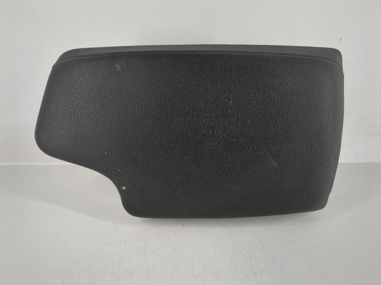 2012-2016 Bmw 328i Center Console Armrest Cover Lid Fits Fits 2012 2013 2014 2015 2016 2017 2018 2019 OEM Used Auto Parts - 
