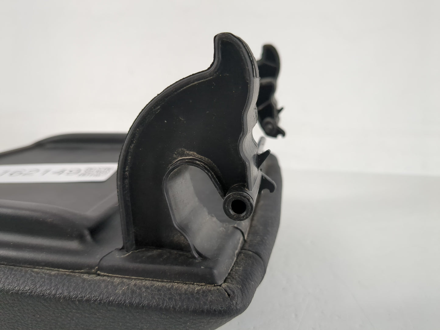 2012-2016 Bmw 328i Center Console Armrest Cover Lid Fits Fits 2012 2013 2014 2015 2016 2017 2018 2019 OEM Used Auto Parts - 