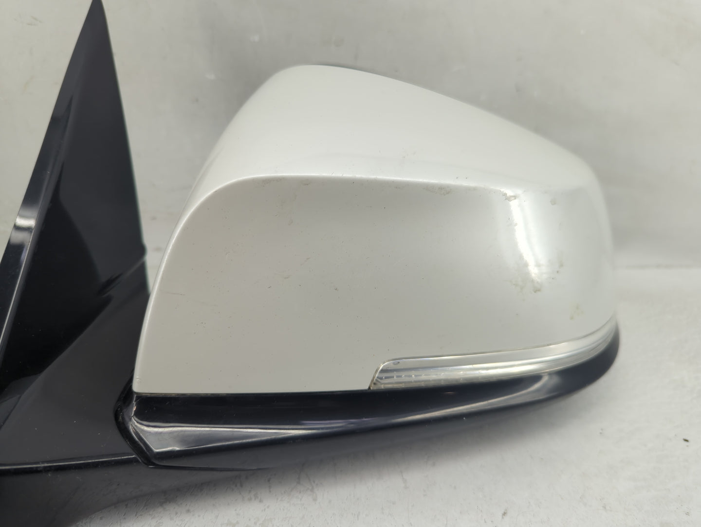 2013-2016 Bmw 328i Driver Side View Mirror - Left Door Mirror OEM Used - Oemusedautoparts1.com