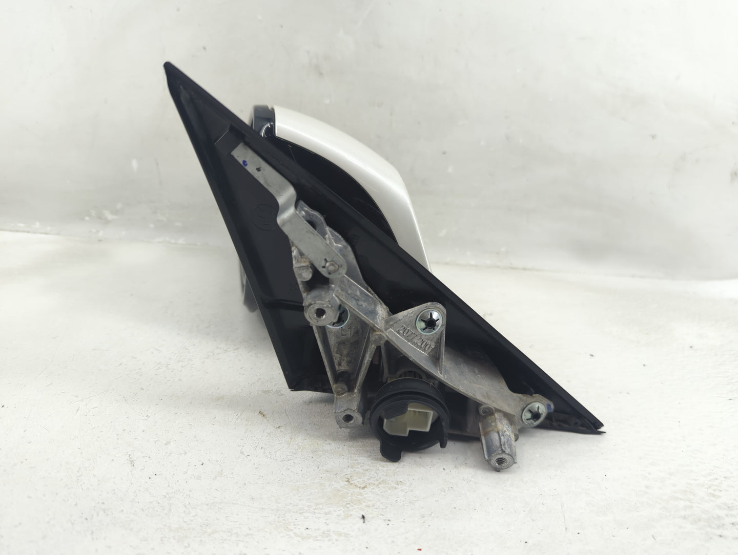 2013-2016 Bmw 328i Driver Side View Mirror - Left Door Mirror OEM Used - Oemusedautoparts1.com