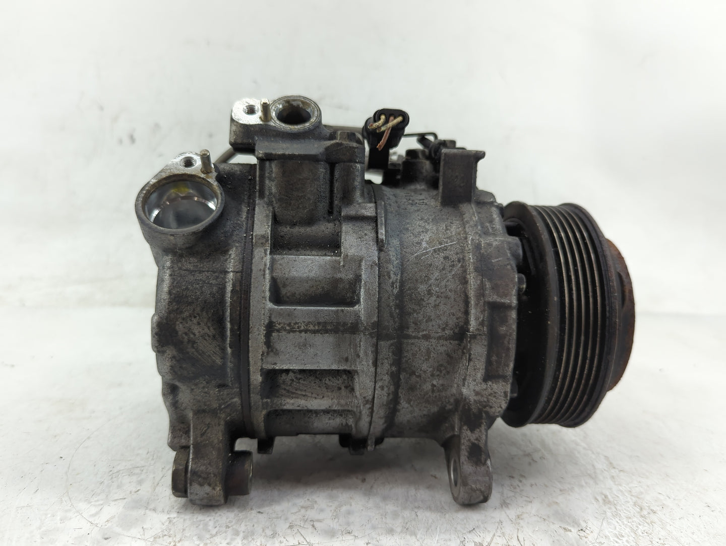 2012-2015 Bmw 328i Air Conditioning A/c Ac Compressor Oem - Oemusedautoparts1.com