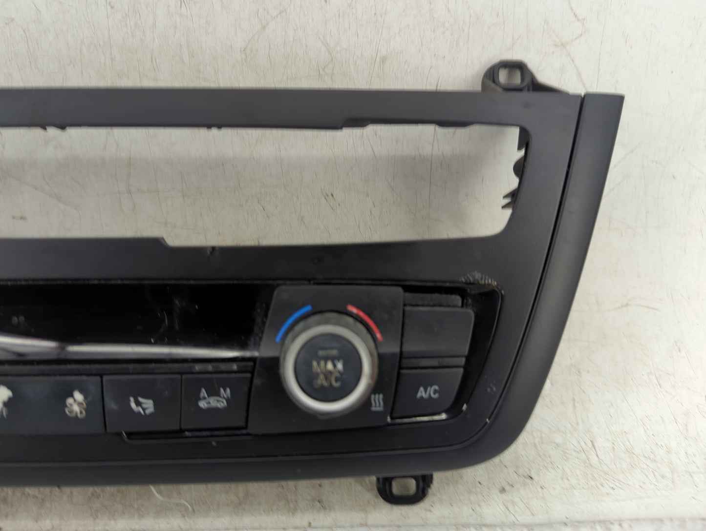 2015 Bmw 328i Climate Control Module Temperature AC/Heater Replacement Fits OEM Used Auto Parts - Oemusedautoparts1.com