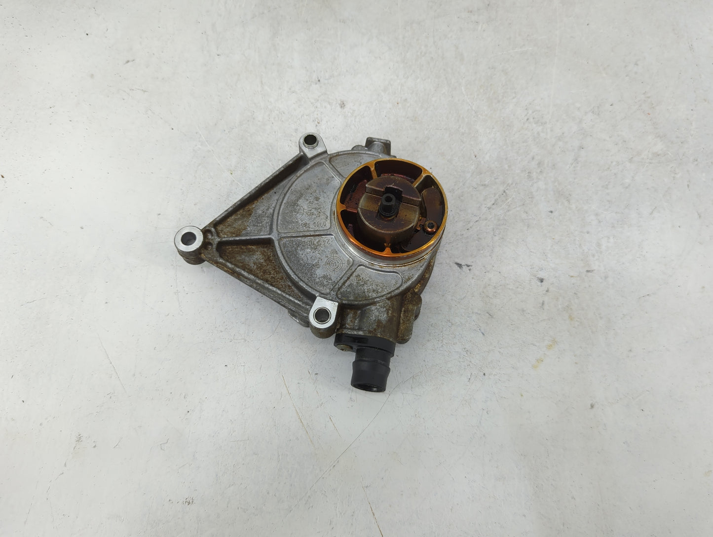 2013-2016 Bmw 328i Central Vaccum Lock Pump 247 002 015|0 710 336 189 D - Oemusedautoparts1.com