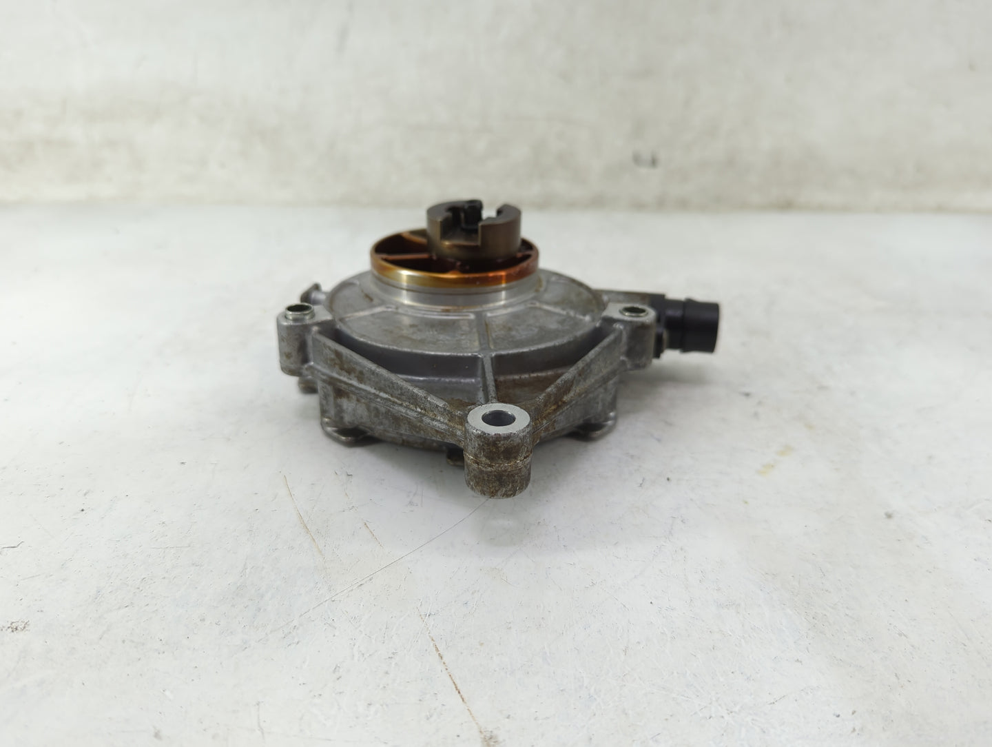 2013-2016 Bmw 328i Central Vaccum Lock Pump 247 002 015|0 710 336 189 D - Oemusedautoparts1.com