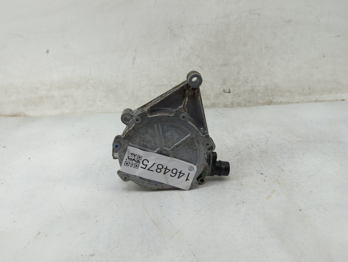 2013-2016 Bmw 328i Central Vaccum Lock Pump 247 002 015|0 710 336 189 D - Oemusedautoparts1.com