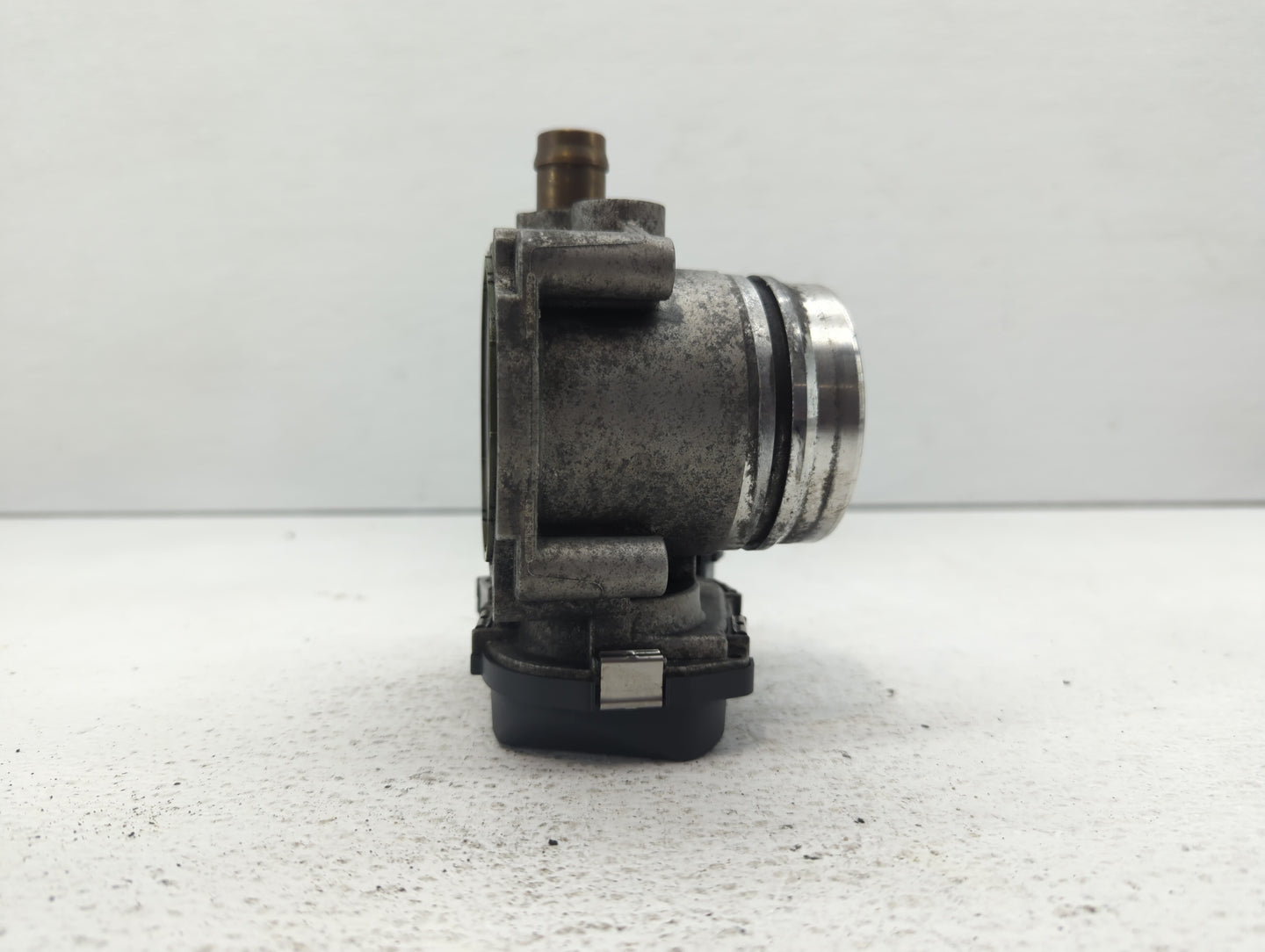 2012-2016 Bmw 328i Throttle Body P/N:1354 7588625-04 1354 7588625-03 Fits Fits 2012 2013 2014 2015 2016 2017 2018 OEM Used A